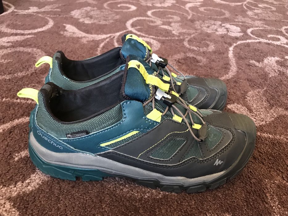 Непромокаеми обувки Quechua - за момче, номер 37