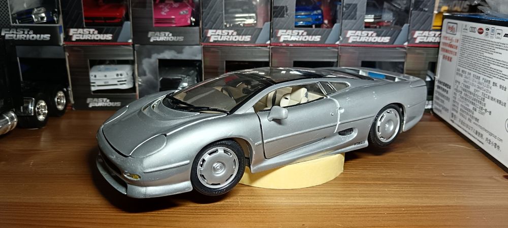 Lamborghini, Dodge viper, jaguar