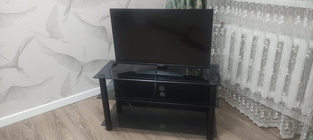 Продам телевизор Daewoo + тумбу