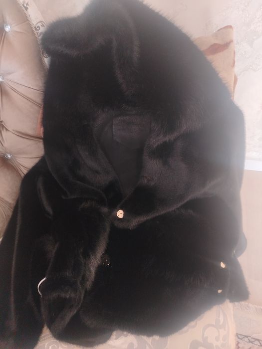 Продам шубу , совсем новые