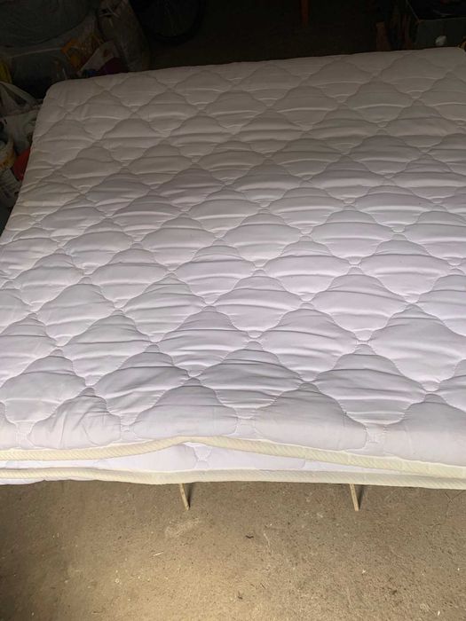 Vand 1 plapuma din lana 200/170 si un topper 200/90