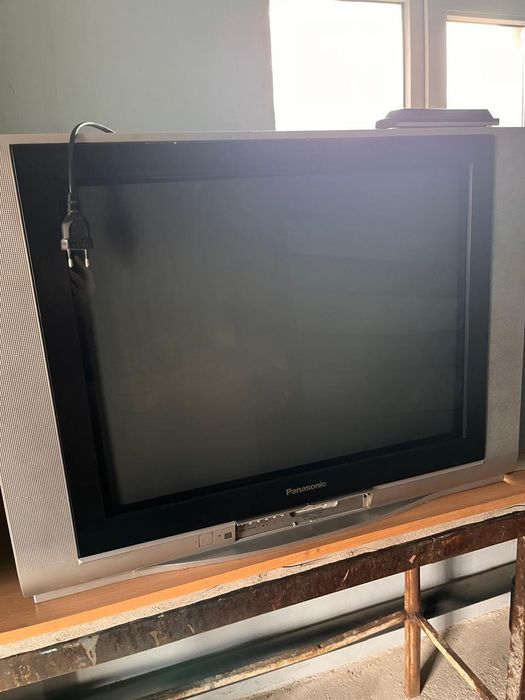 Продам телевизор