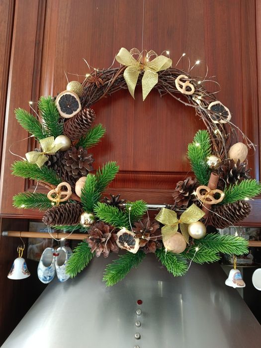 Продам новогодний венок