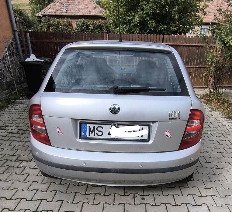 Vand Skoda Fabia  1.4 16v Berlina cu hayon
