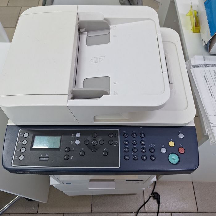 Продам МФУ XEROX б/у