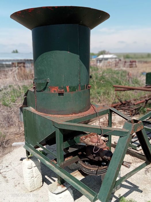 Продам дробилку для сена