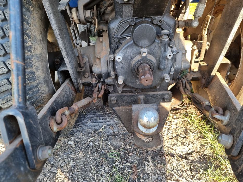 Tractor New Holland tz21d 21 de cai