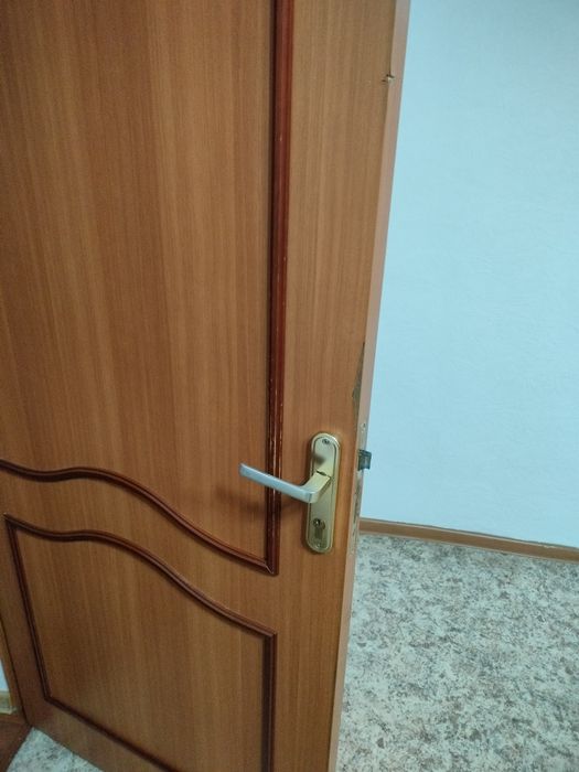 Продам межкомнатные двери