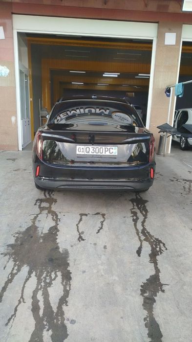 Hongqi eqm 5 sotiladi 500 taligi