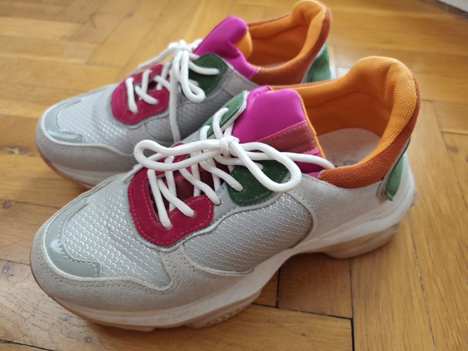 Женски спортни сникърси  Hailey’s