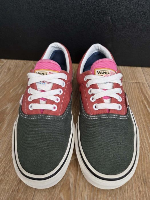 VANS   41  номер