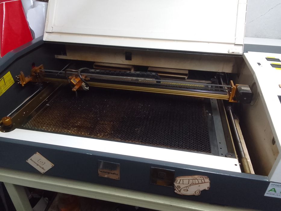 Лазерный станок.