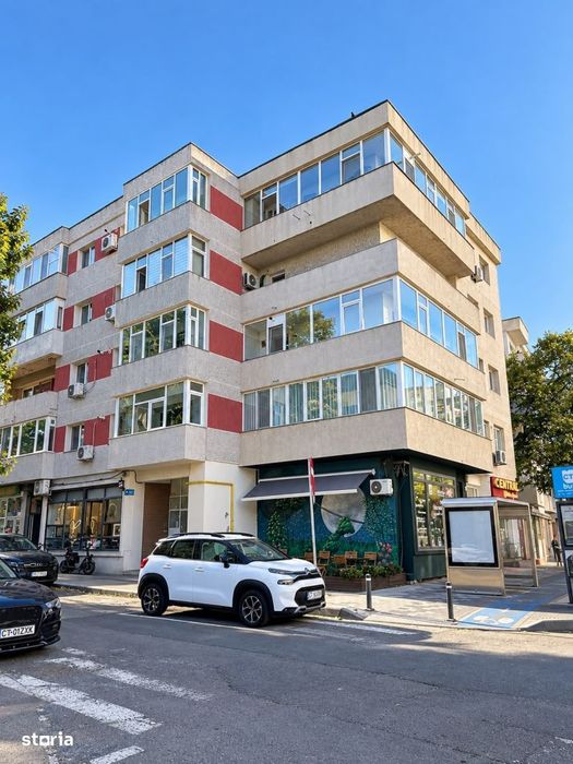 Victoria-Bd Tomis | Apart decomandat, renovat, mobilat si parcare