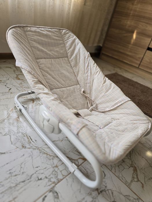 Детски шезлонг + 2 детски възглавнички