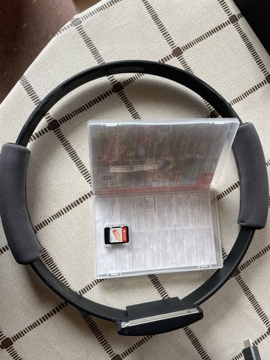 Nintendo Switch + Ring Fit Adventure
