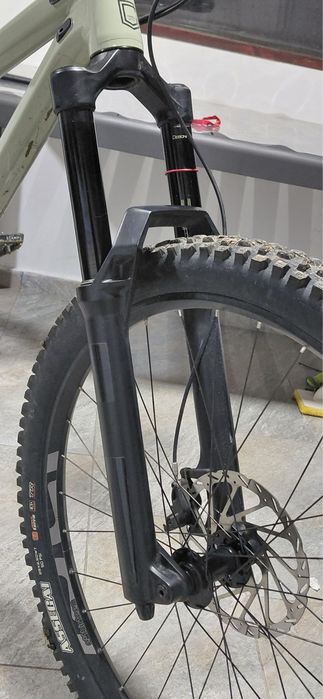 Furcă rockshox domain fără charger