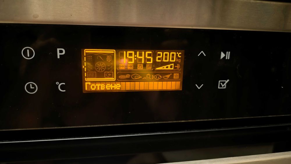Фурна за вграждане висок клас с всички екстри + пара и рецепти