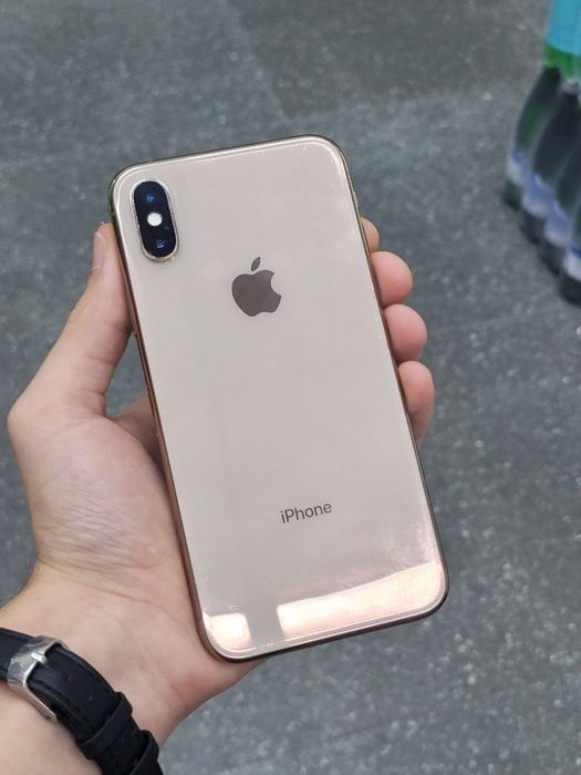 iphone XS  64gb.