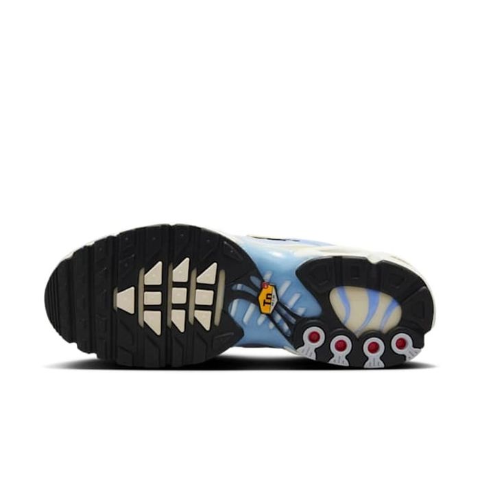 Nike Air Max Plus
"Daybreak"