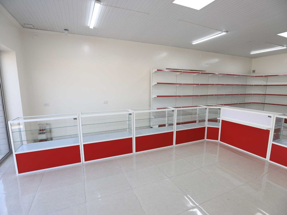 Oynaly prilavkalar, Акция, savdo uskunalari vitrinalar stellajlar