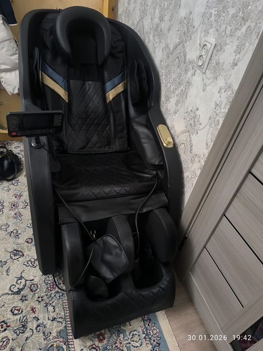 Продам массажное кресло