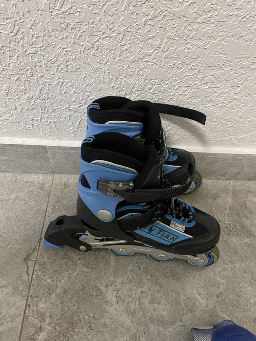 Роликовые коньки с комплектом для защиты