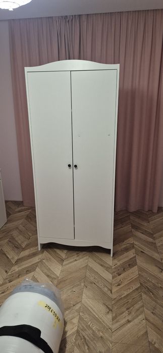 Детски гардероб, детско бюро и нощно шкафче