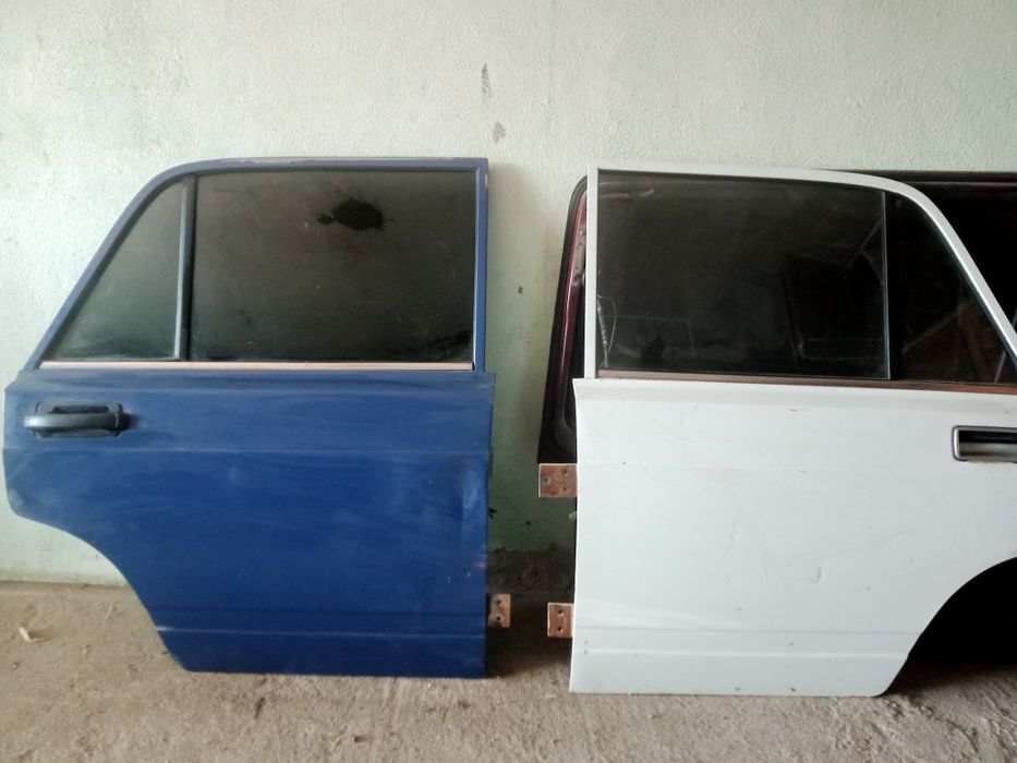Продам двери на Жигули классика!