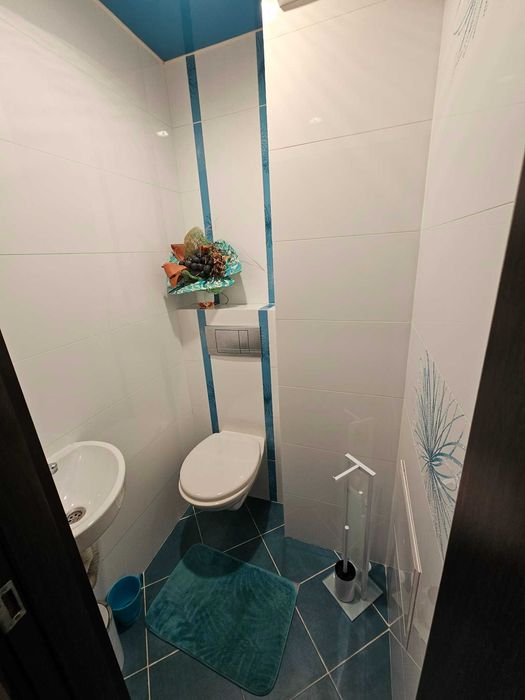 Тристаен апартамент -близо до Медицински Университет, Червен площад