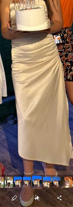 Рокля от плътен сатен