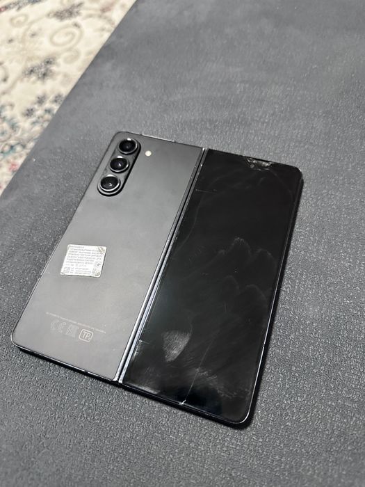 Samsung Z Fold5 продам