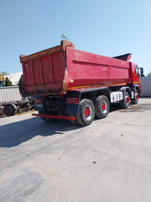 Camion VOLVO 8x4