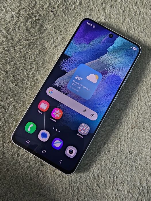 Vând Samrung S21 FE/5G ALB 256 GB