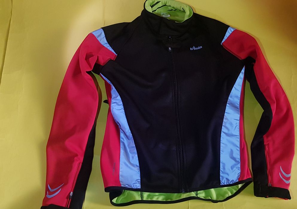 Btwin strstermic   мъжко спортно  колоездачно яке яке