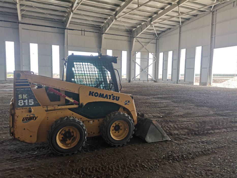 De închiriat/prestări servicii cu miniincarcator tip bobcat