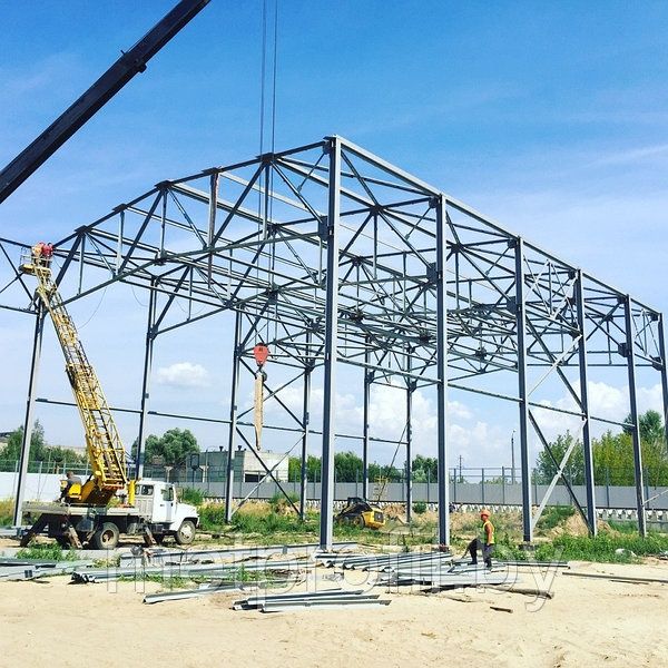 Сварщик Ферма том ва навес.