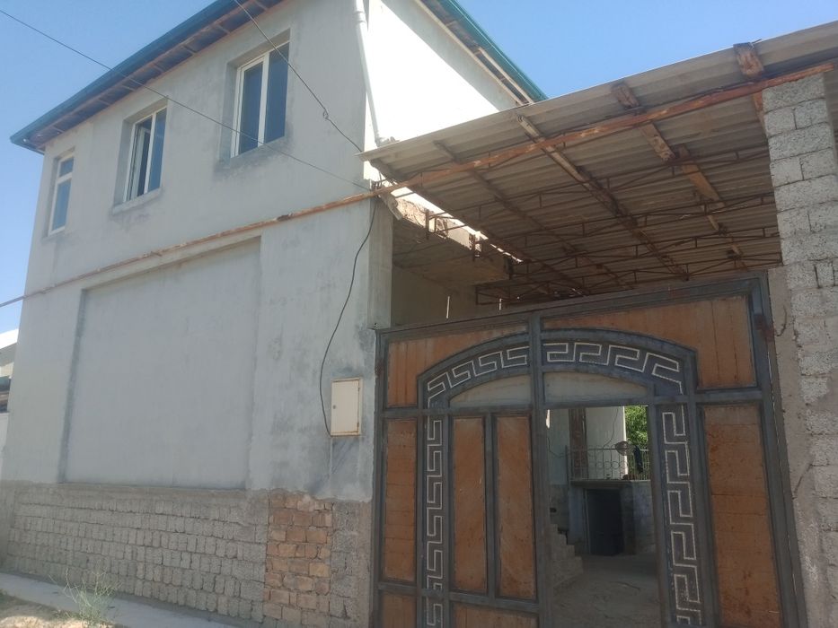 Продается двухэтажный дом