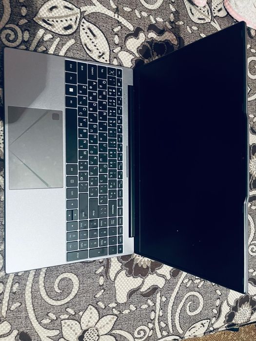 Продам почти новый ноудбук