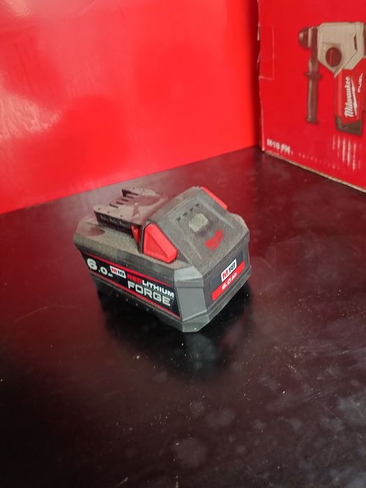 Baterie Milwaukee m18 6ah forge noua
