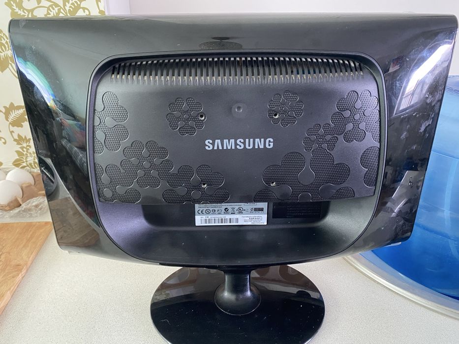 Монитор самсунг 19 дюймов