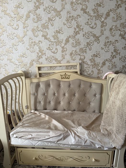 Продам кроватку