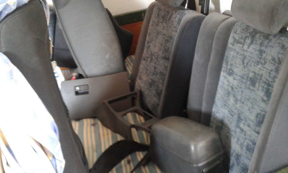 Тойота карина на части