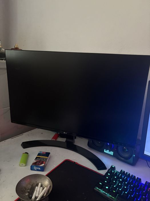 Monitor 27 inch
