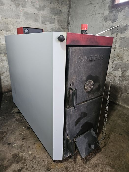 Cazan Centrala VIADRUS Hercules U22 D – 49 kW, 10 elementi, folosit doar 2 sezoane Pachet cu boiler inclus si vas expansiune*  lemn si carbune CLASA A
