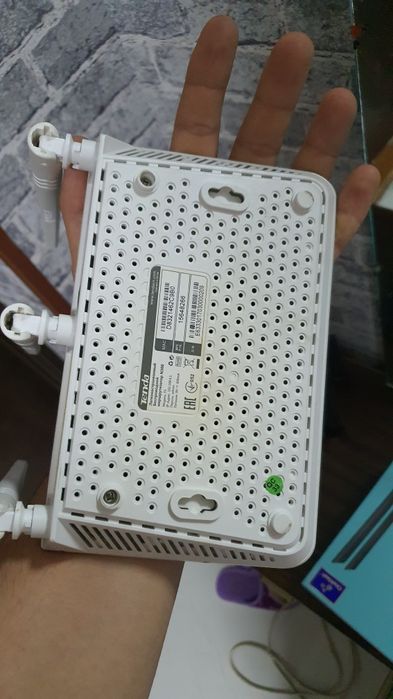 Tenda router 3 antena