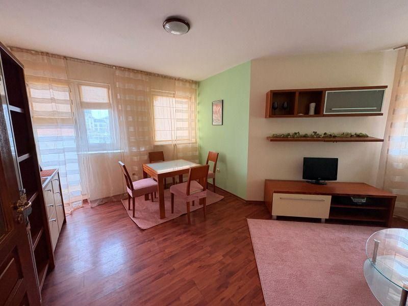 Дава се под наем Двустаен апартамент в София, Хиподрума - 60 кв.м за 597.21 € - Снимка #2