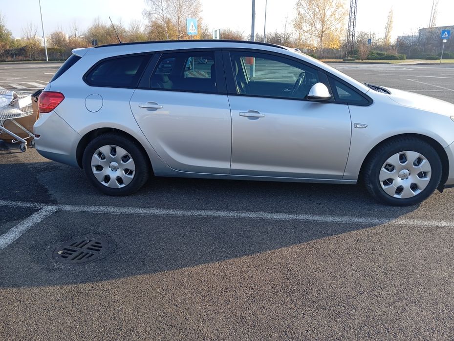 Opel Astra J Sport Tourer 1.7cdti