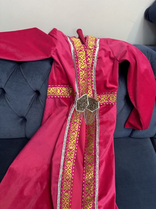 Вещи разные по 500 тг