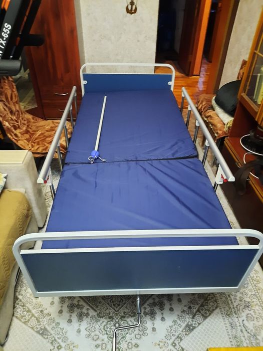 Продам кровать механическую