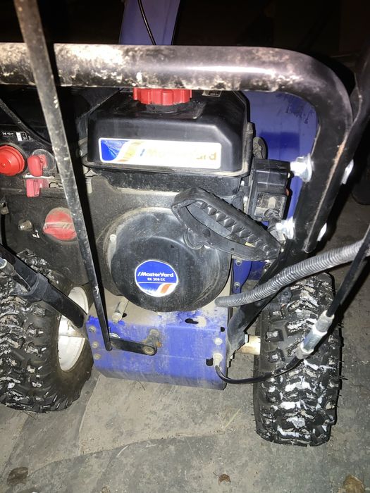 Снегоуборочная машина